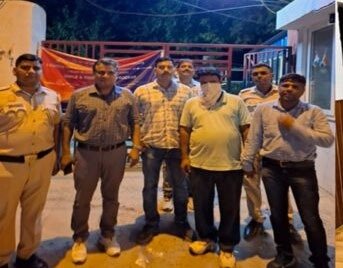 पांच करोड़ की धोखाधड़ी करने वाला दिल्ली से गिरफ्तार