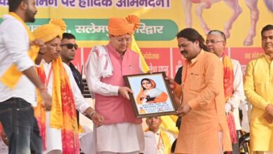 Uttarakhand News: मुख्यमंत्री पुष्कर सिंह धामी ने लोकमाता अहिल्याबाई होल्कर की त्रिशताब्दी जयंती समारोह में किया प्रतिभाग….