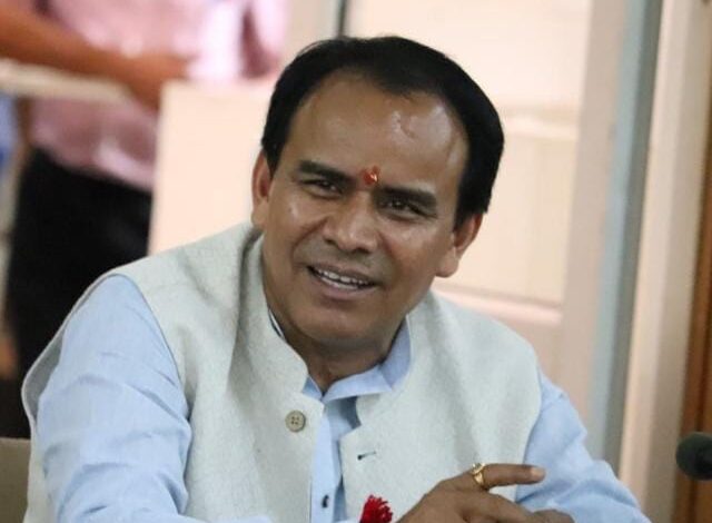 आईआईएम काशीपुर में प्रबंधन के गुर सीखेंगे प्राचार्यः डॉ. धन सिंह रावत आईआईएम काशीपुर में प्रबंधन के गुर सीखेंगे प्राचार्यः डॉ. धन सिंह रावत