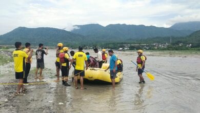 टापू में फंसे 11 व्यक्तियों को सकुशल किया रेस्क्यू