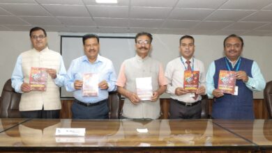 उत्तरांचल यूनिवर्सिटी में “मीडिया लॉ इन द डिजिटल एरा” पुस्तक का भव्य विमोचन