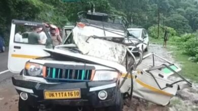 कोटद्वार-दुगड्डा मार्ग पर टैक्सी पर गिरा बोल्डर, दो यात्रियों की मौत